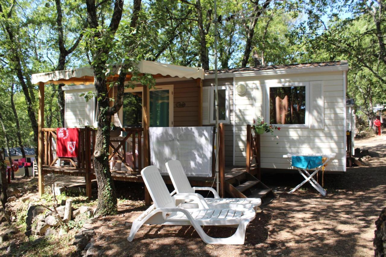 Camping Le Parc Saint-Paul-en-Foret Exterior photo